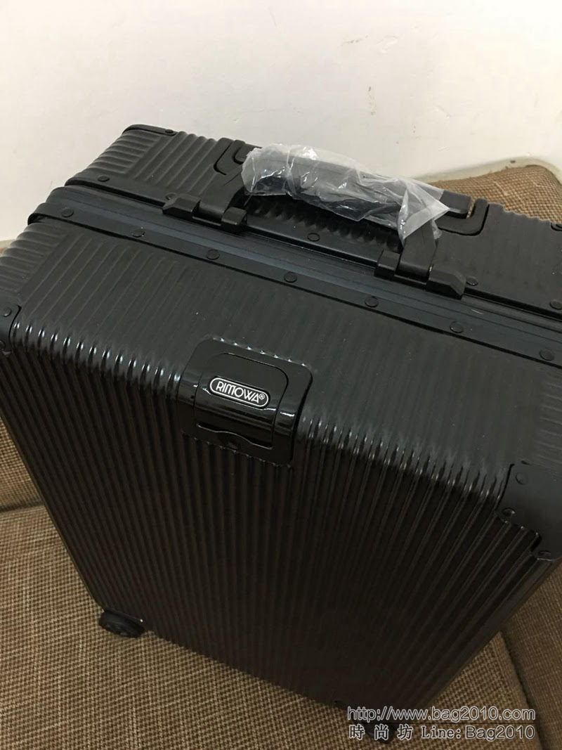 RIMOWA日默瓦 拉杆箱/拉箱 pc+鋁鎂合金 經典classic系列 明星同款 PC最高版本 20寸登機箱 8025  xbt1101